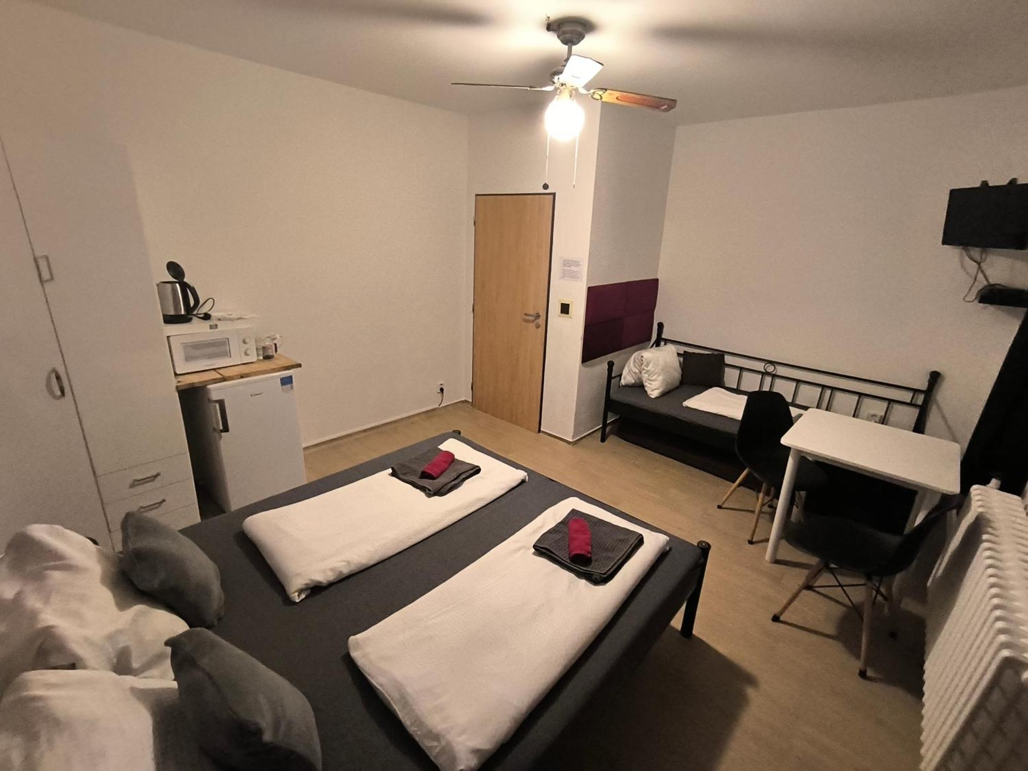 Penzion U Ježů - Ubytování Pasohlávky Exterior foto