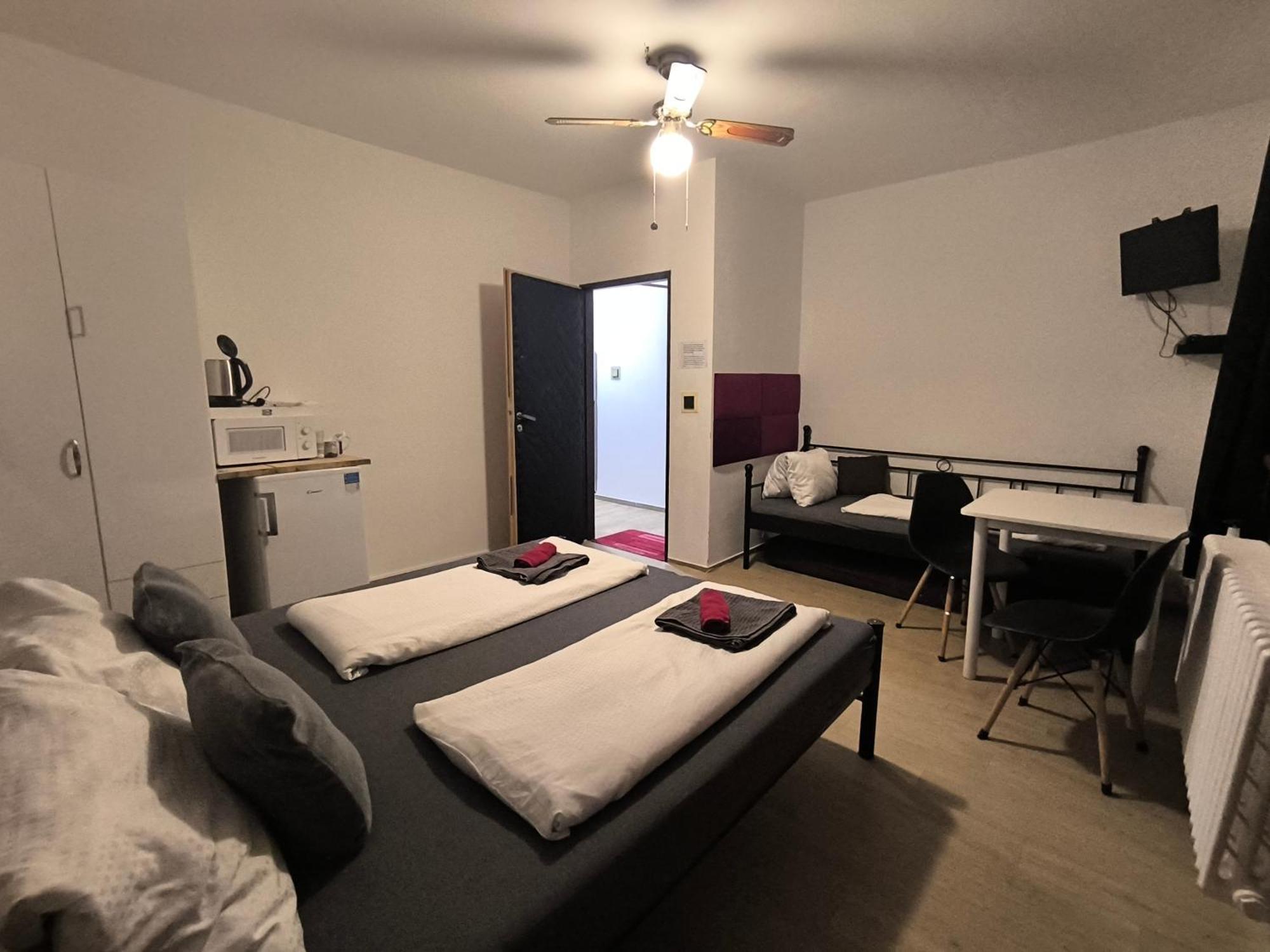 Penzion U Ježů - Ubytování Pasohlávky Exterior foto